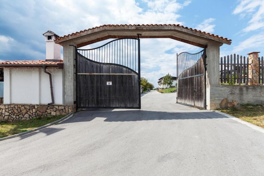 Balkana Village Kalaydzhii Esterno foto